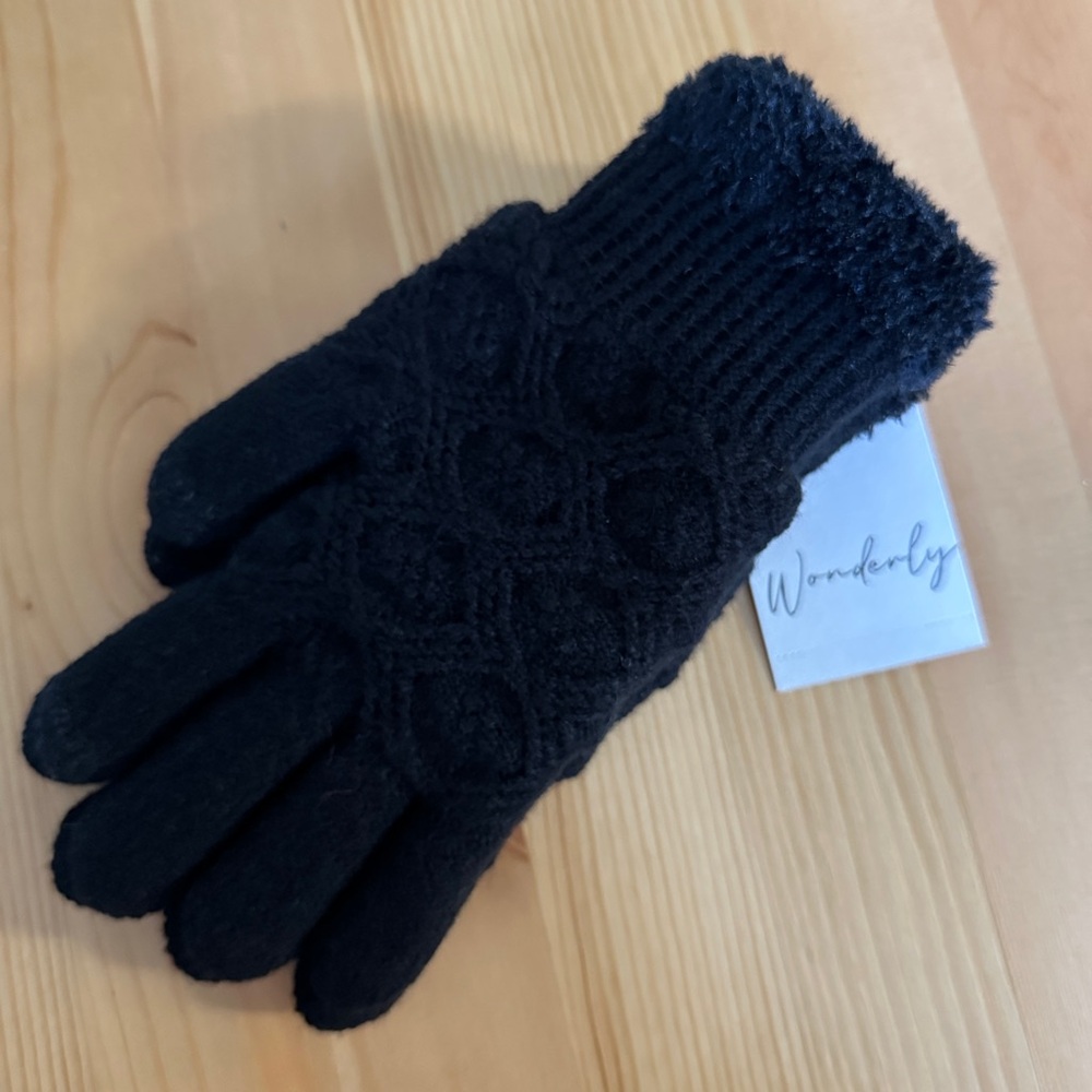 Wonderly Black Women's Gloves